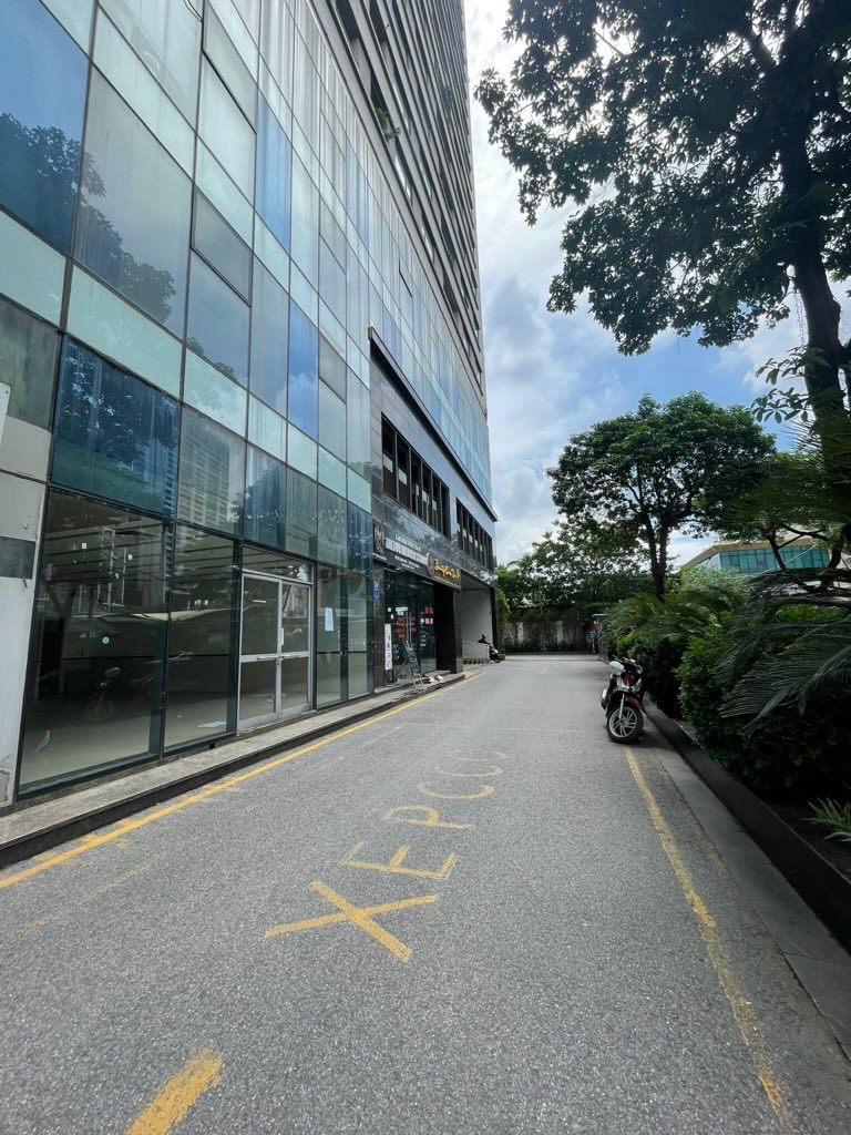 Cần bán shophouse 36 Phạm Hùng - vị trí đắc địa